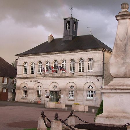 Logis Le Cantarel Andelot-Blancheville Exteriér fotografie