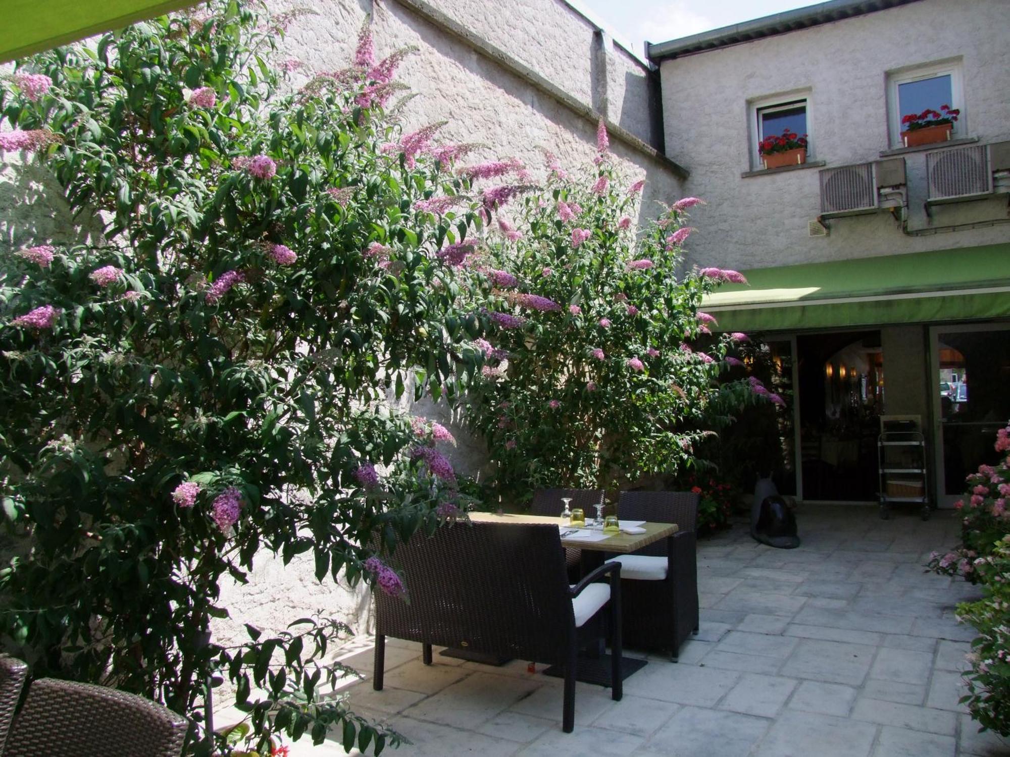 Logis Le Cantarel Andelot-Blancheville Exteriér fotografie